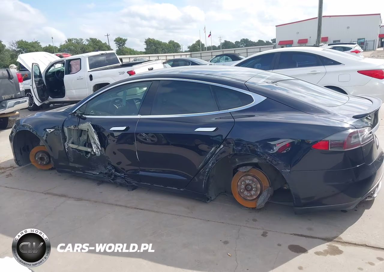 2014 Tesla Model S VIN:5YJSA1S10EFP43493 - 14