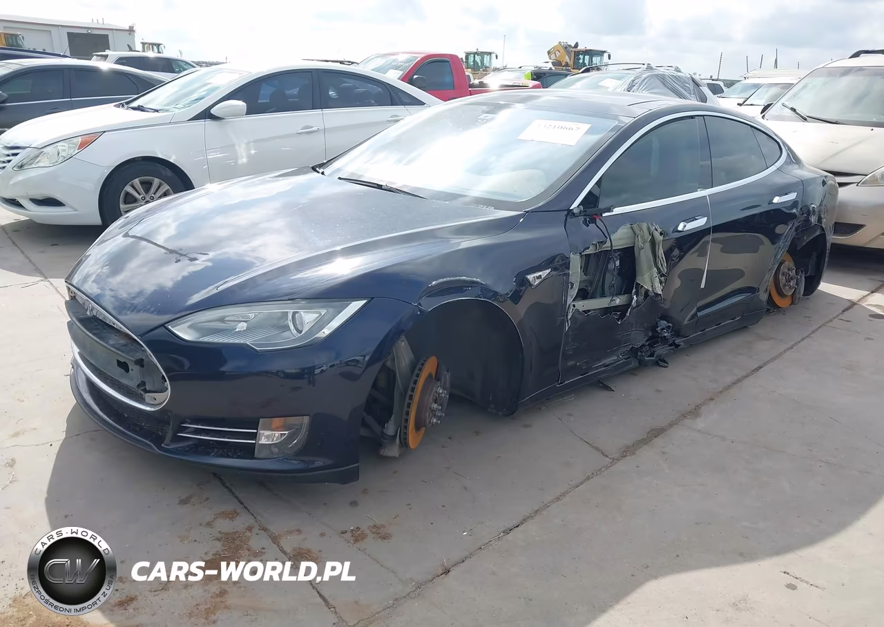 2014 Tesla Model S VIN:5YJSA1S10EFP43493 - 2