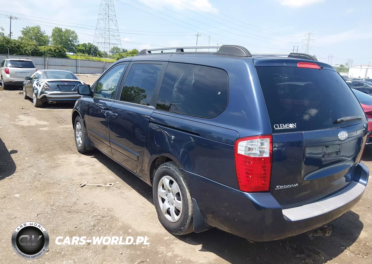 2008 Kia Sedona Lx VIN:KNDMB233786207815 - 3
