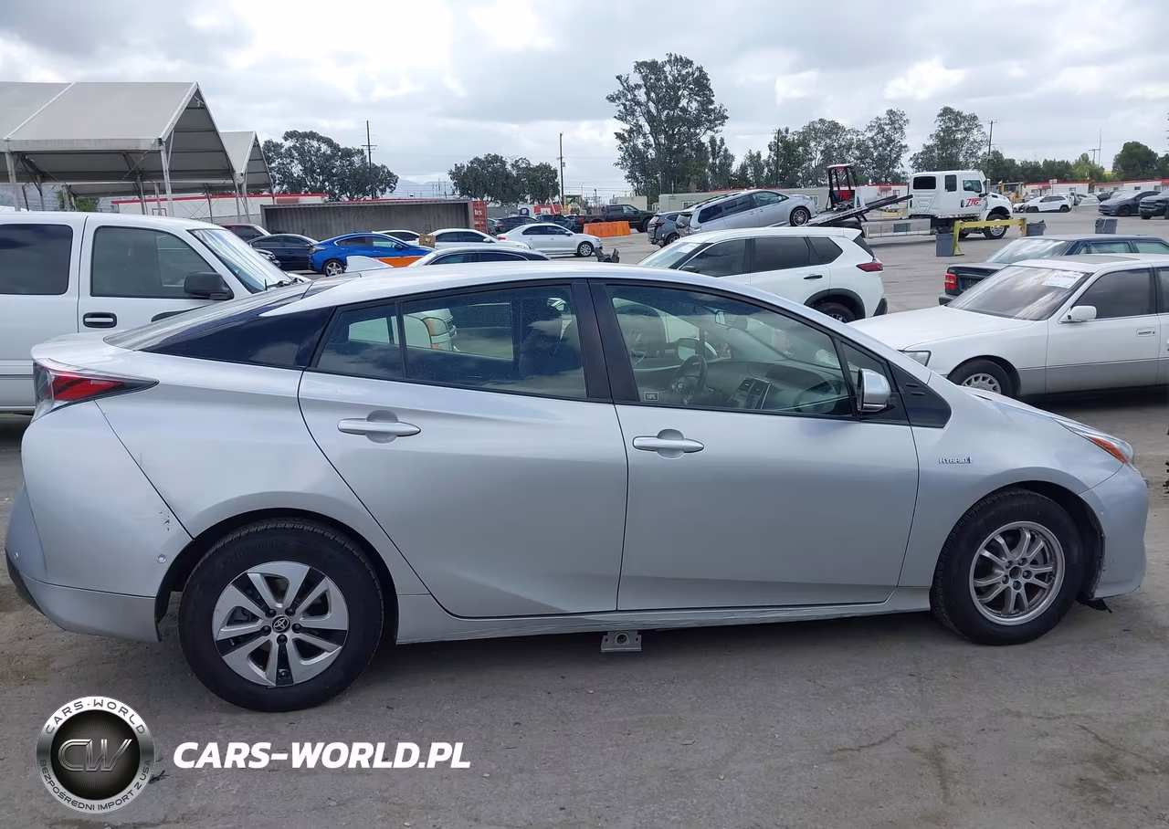 2018 Toyota Prius Two VIN:JTDKBRFU8J3581474 - 13