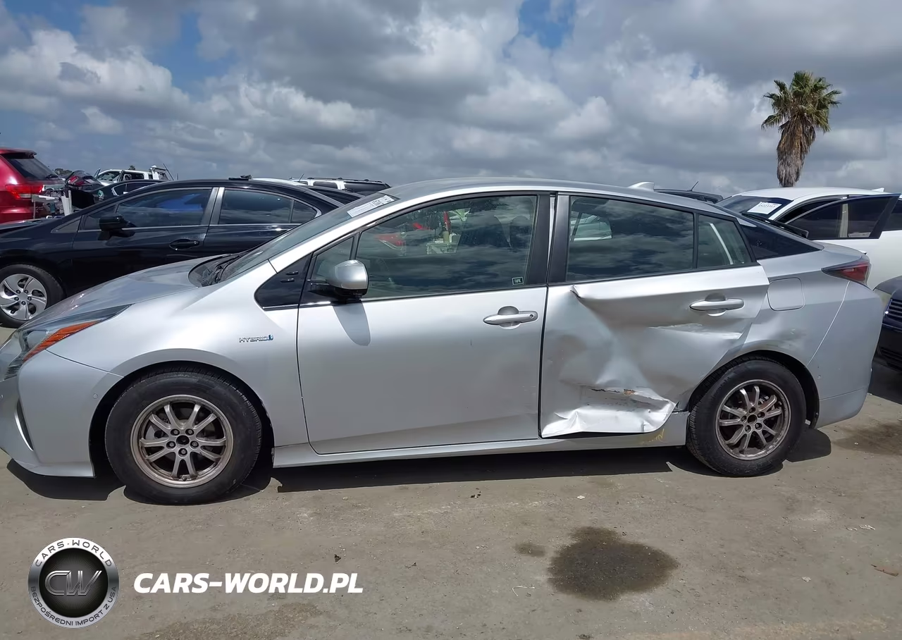 2018 Toyota Prius Two VIN:JTDKBRFU8J3581474 - 14