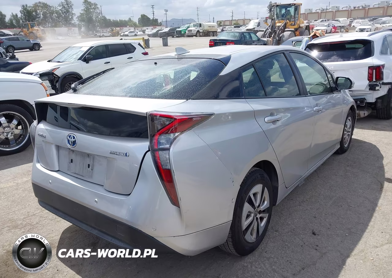 2018 Toyota Prius Two VIN:JTDKBRFU8J3581474 - 4