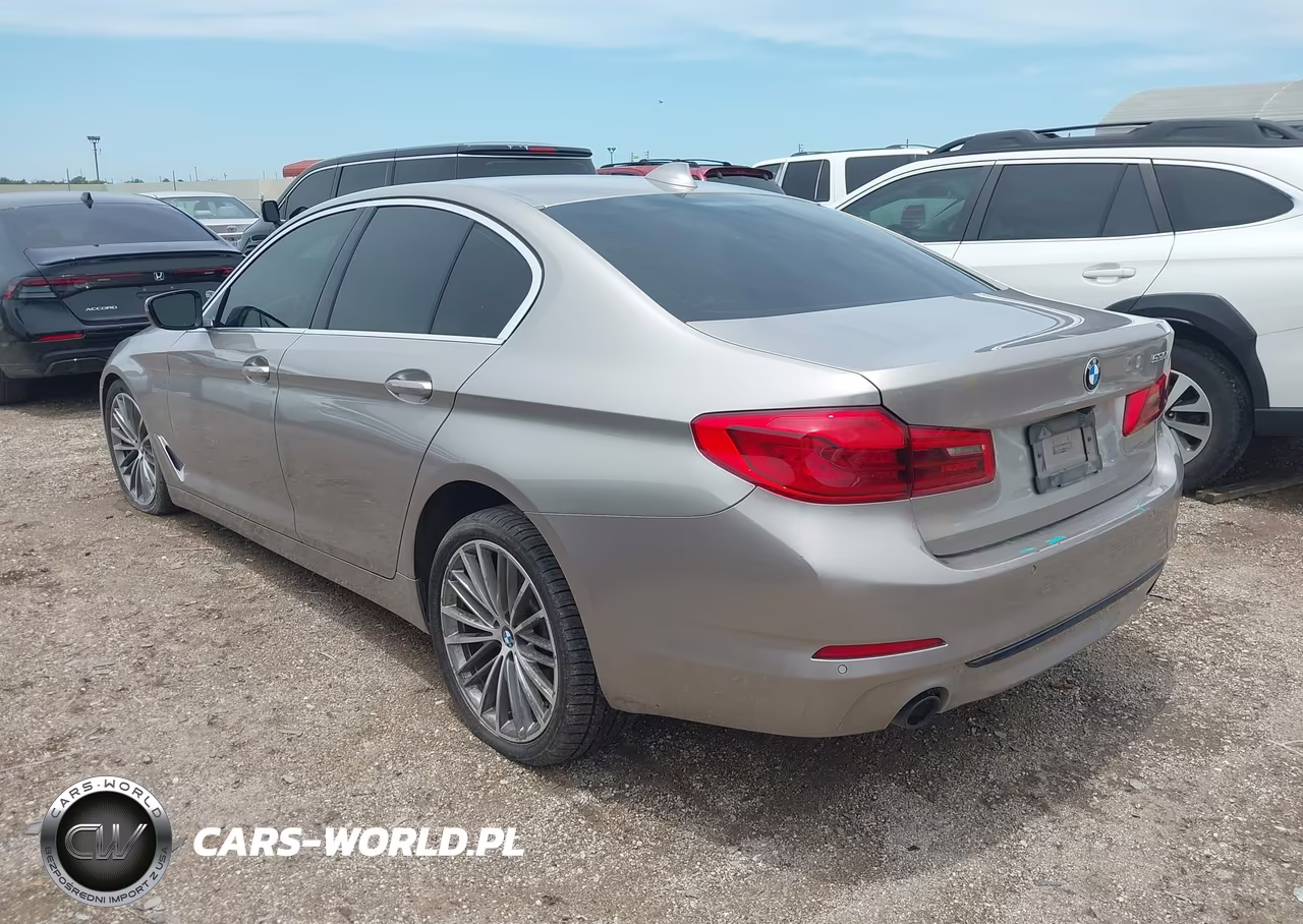 2019 BMW 530I VIN:WBAJA5C5XKWW03282 - 3