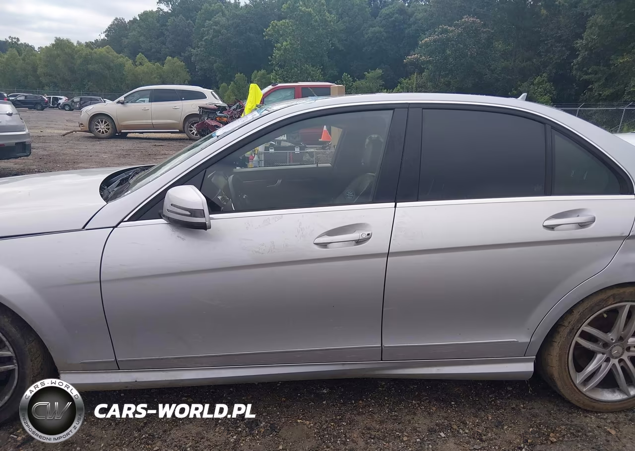 2012 Mercedes-Benz C 300 Luxury 4Matic-Sport 4Matic VIN:WDDGF8BB3CR207207 - 14