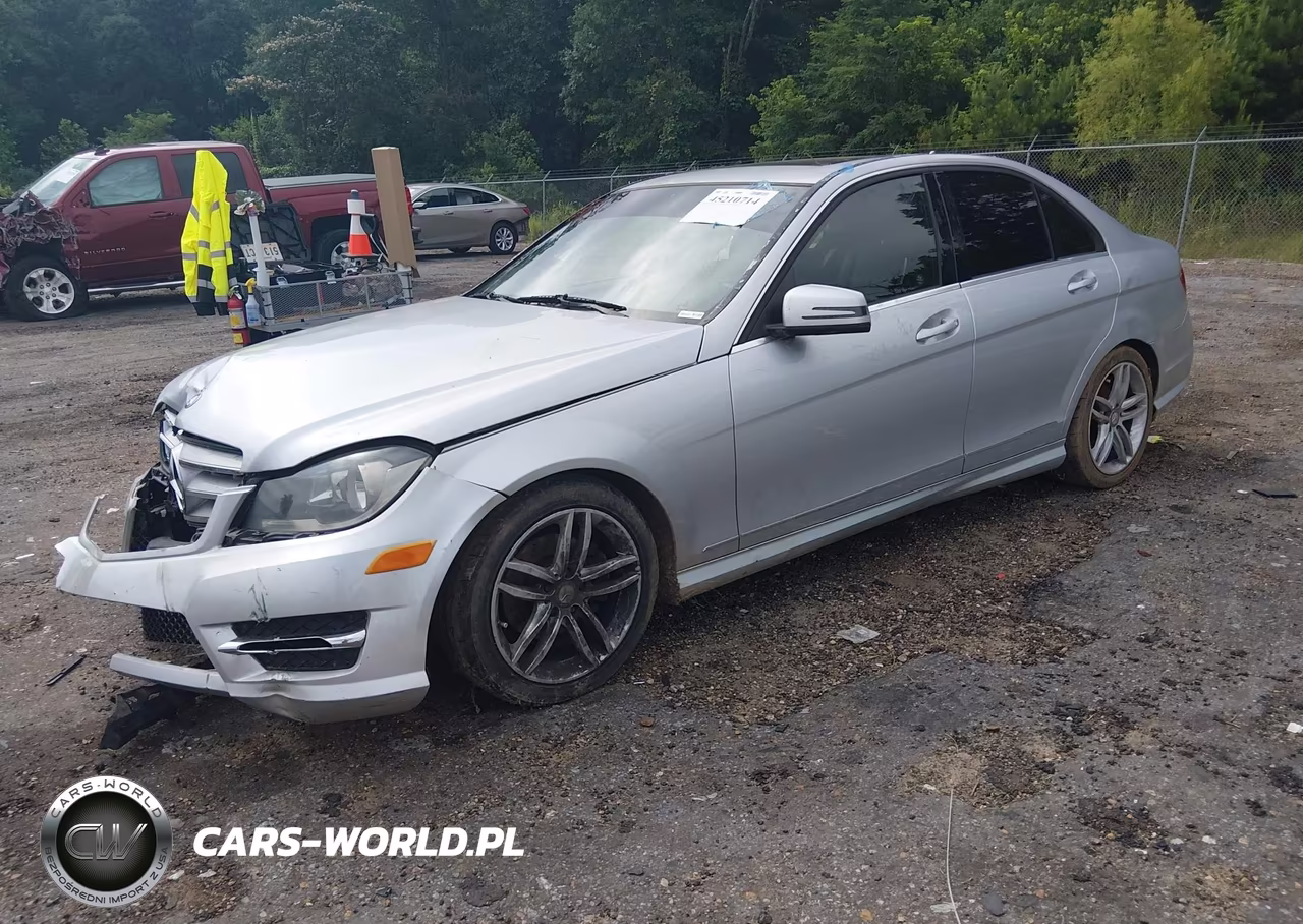 2012 Mercedes-Benz C 300 Luxury 4Matic-Sport 4Matic VIN:WDDGF8BB3CR207207 - 2