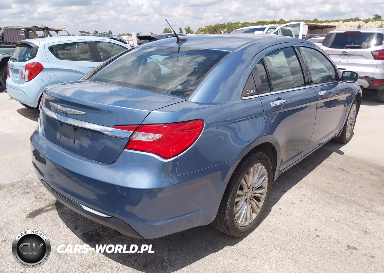 2011 Chrysler 200 Limited VIN:1C3BC2FB7BN551380 - 4