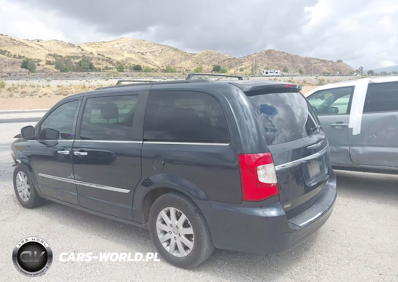 2014 Chrysler Town & Country Touring VIN:2C4RC1BG3ER203654 - 3