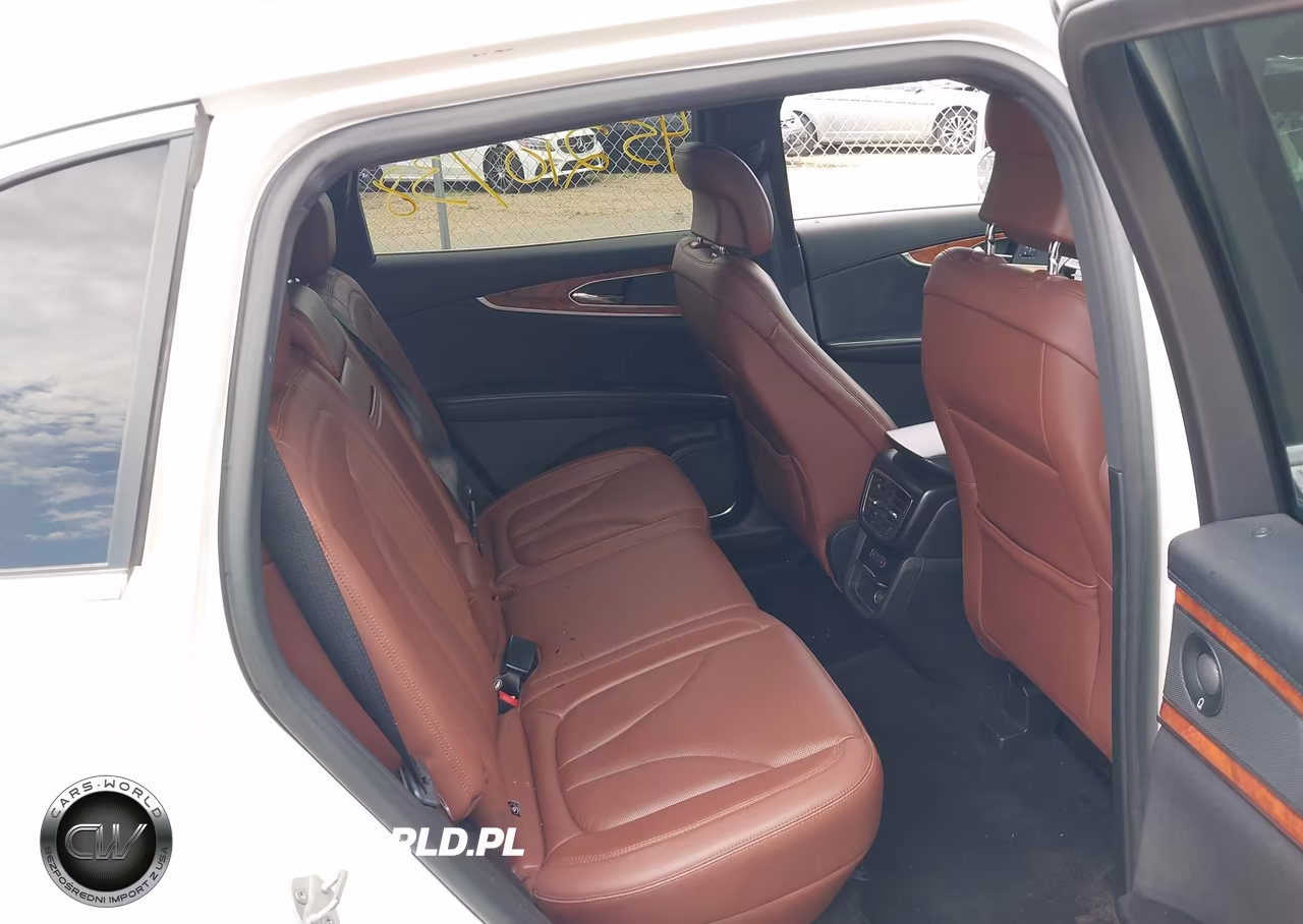 2019 Lincoln Nautilus Reserve VIN:2LMPJ8L93KBL67030 - 8