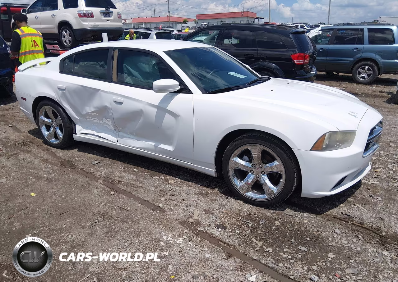 2013 Dodge Charger Sxt – zdjęcie 1 z 15
