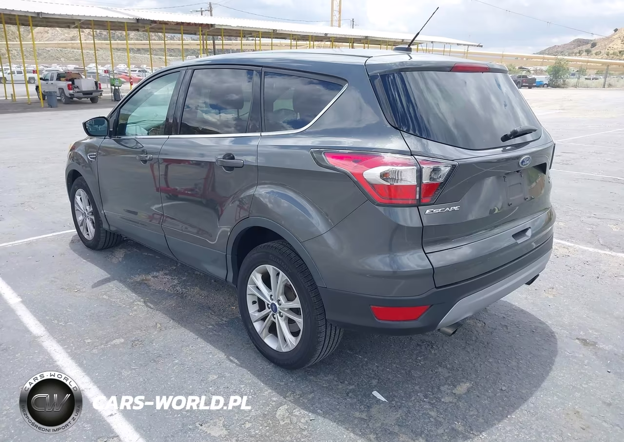 2017 Ford Escape Se VIN:1FMCU0GD5HUB53371 - 3