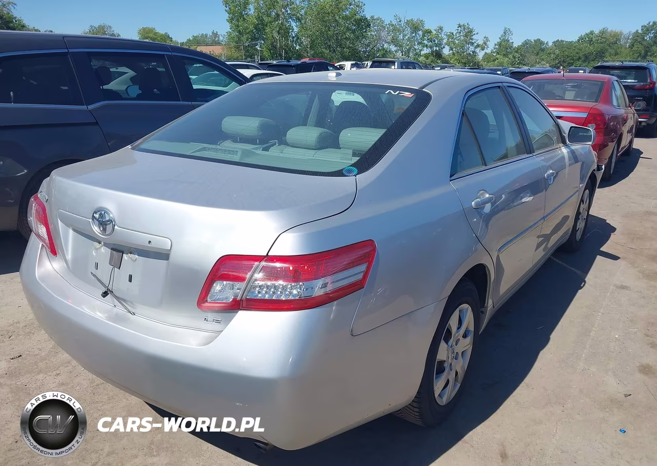 2011 Toyota Camry Le VIN:4T4BF3EKXBR105905 - 4