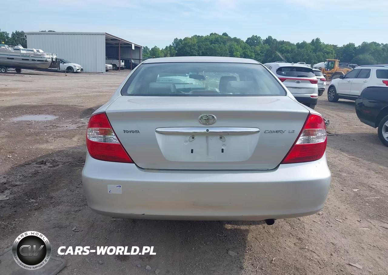 2002 Toyota Camry Le VIN:4T1BE32K12U631454 - 16