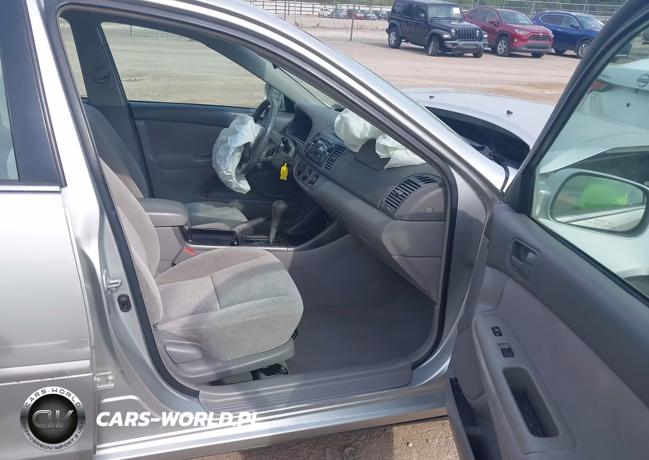 2002 Toyota Camry Le VIN:4T1BE32K12U631454 - 5
