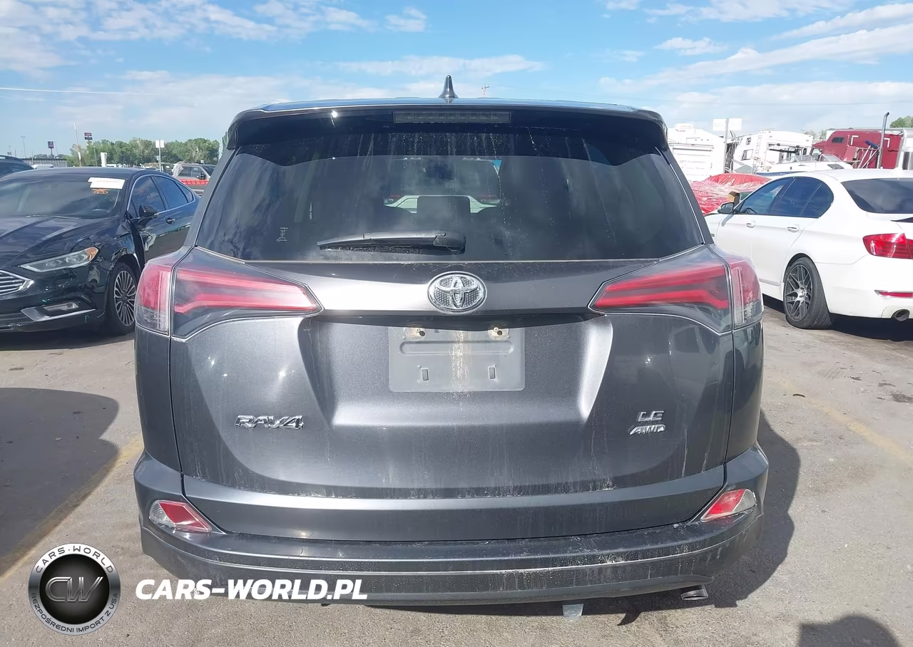 2018 Toyota Rav4 Le VIN:JTMBFREV0JD251370 - 16