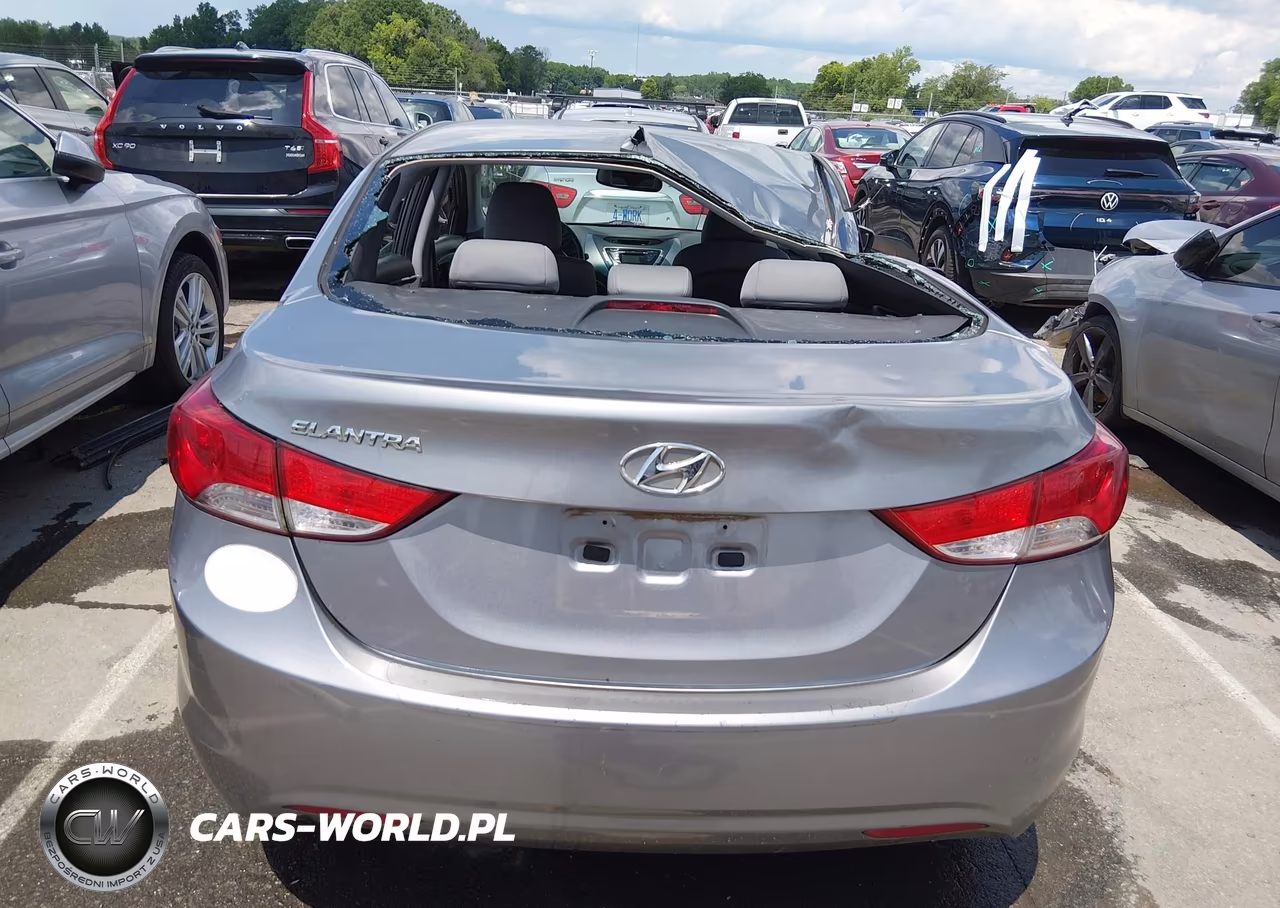 2013 Hyundai Elantra Gls VIN:KMHDH4AE4DU584361 - 16