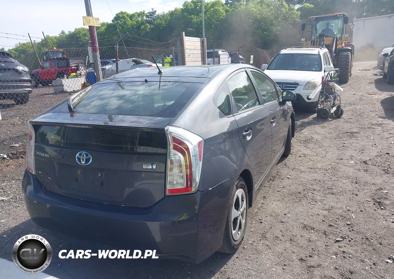 2012 Toyota Prius Two VIN:JTDKN3DU3C5464612 - 4