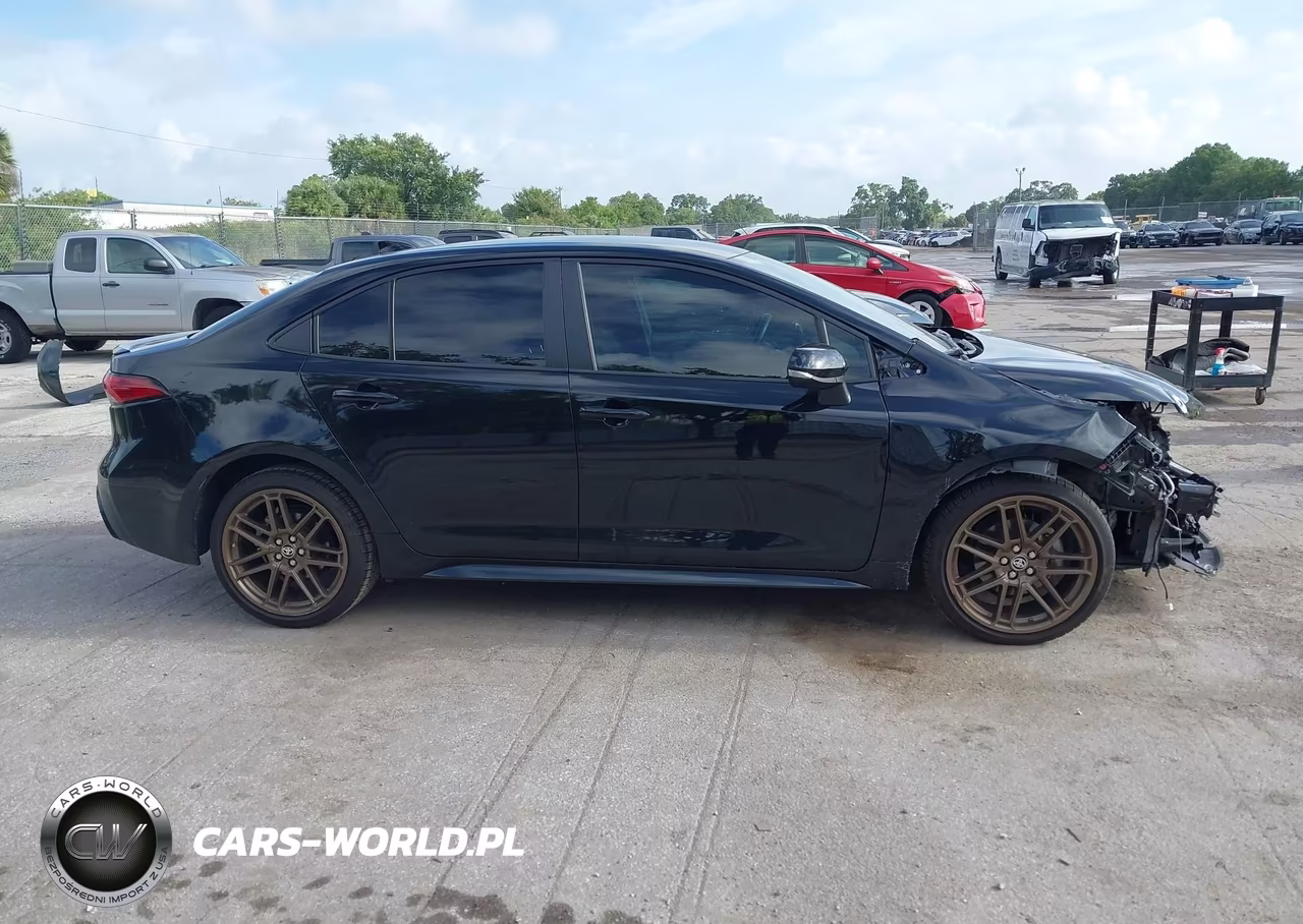 2024 Toyota Corolla Hybrid Nightshade Edition VIN:JTDBCMFE4R3047148 - 13