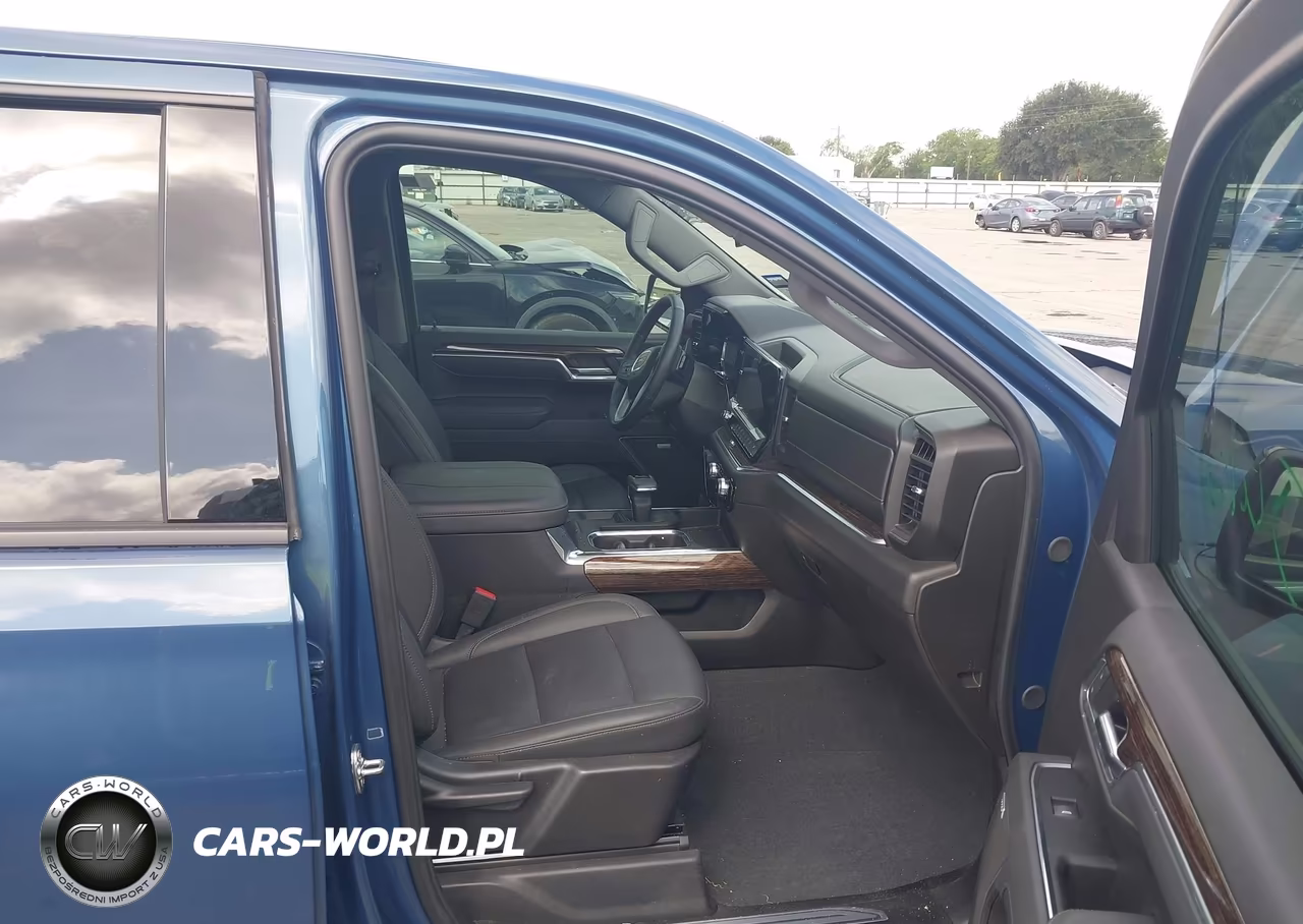 2025 GMC Sierra 1500 4Wd Short Box Elevation With 3Sb VIN:1GTUUCED9SZ278199 - 5