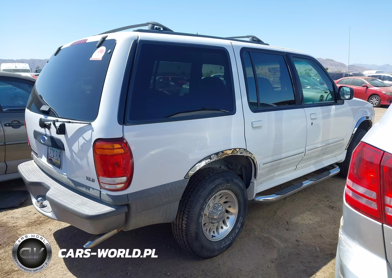 2000 Ford Explorer Xls VIN:1FMDU62X0YUB07925 - 4