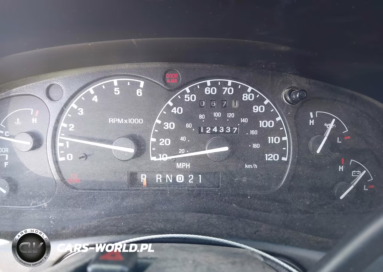 2000 Ford Explorer Xls VIN:1FMDU62X0YUB07925 - 7
