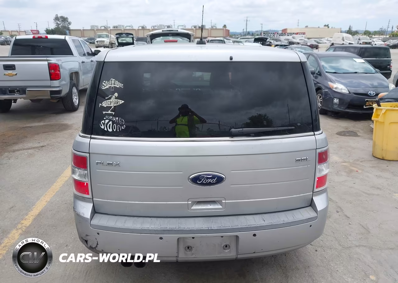 2009 Ford Flex Sel VIN:2FMEK62C99BA15131 - 16