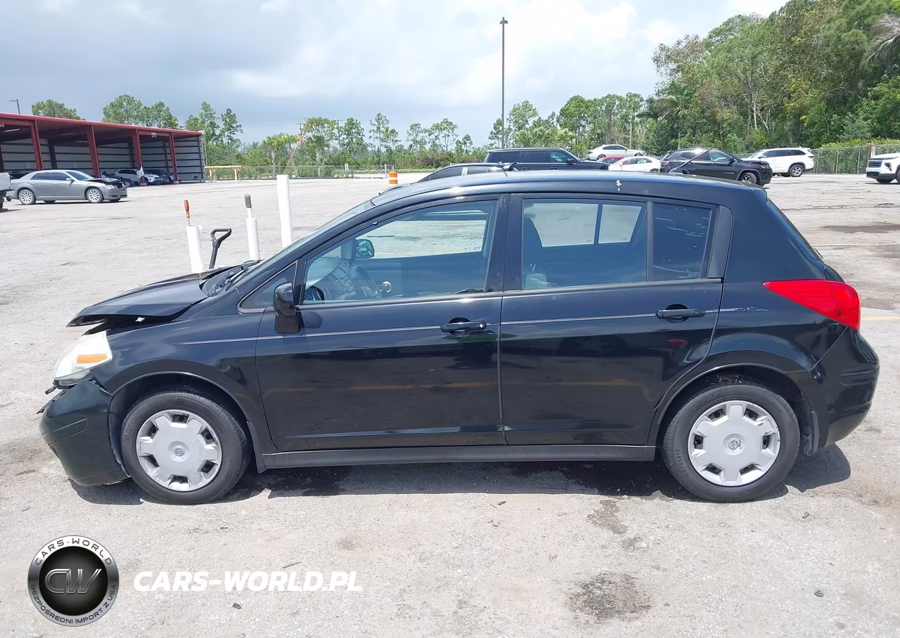 2010 Nissan Versa 1.8S VIN:3N1BC1CP0AL380527 - 14