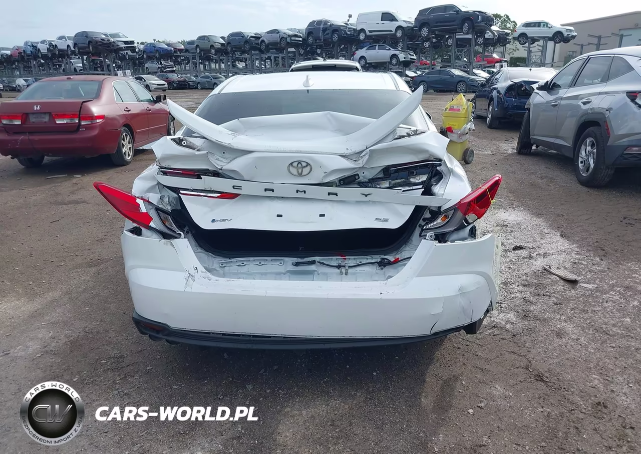 2025 Toyota Camry Se VIN:4T1DAACK2SU506955 - 16