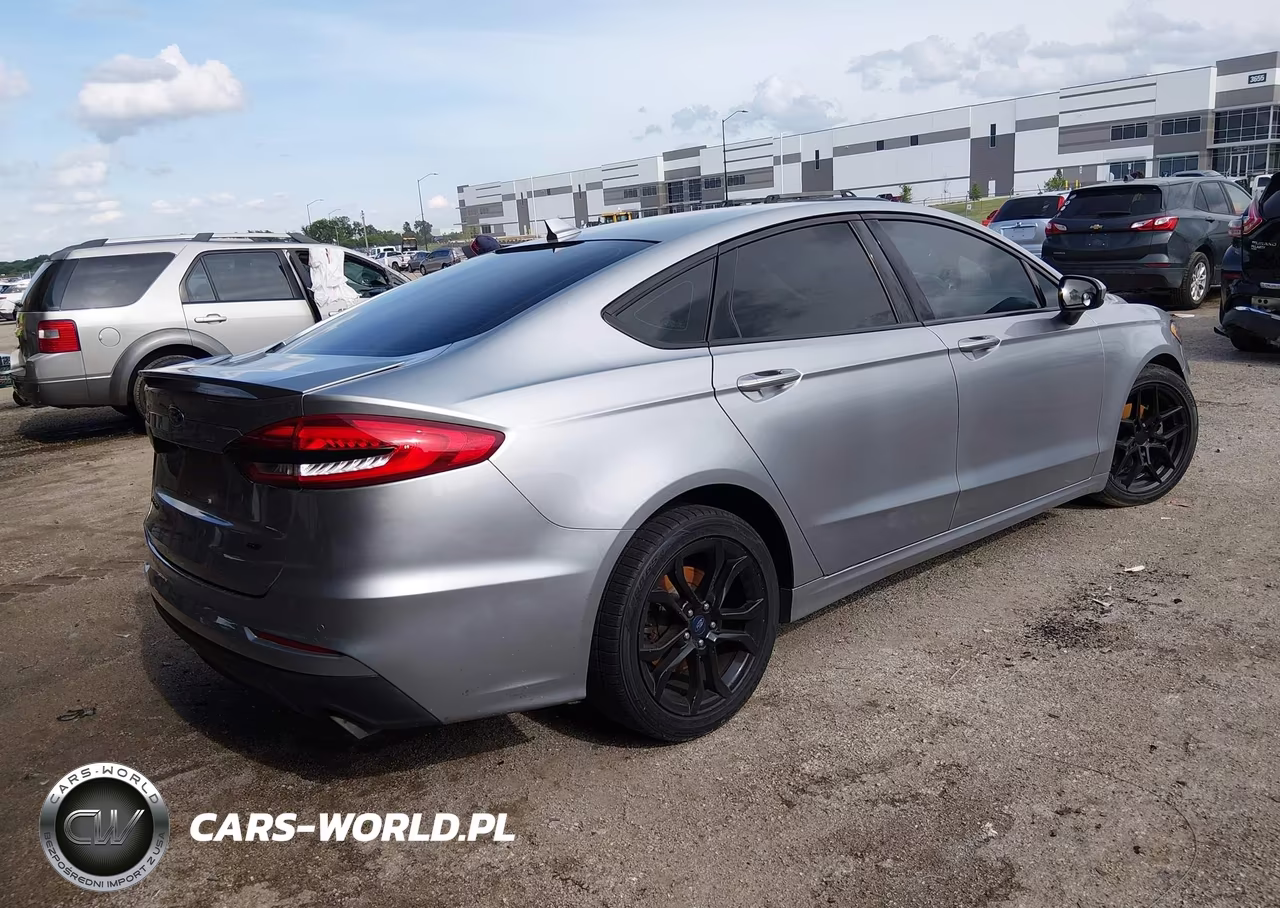 2020 Ford Fusion Se VIN:3FA6P0HD2LR125802 - 4
