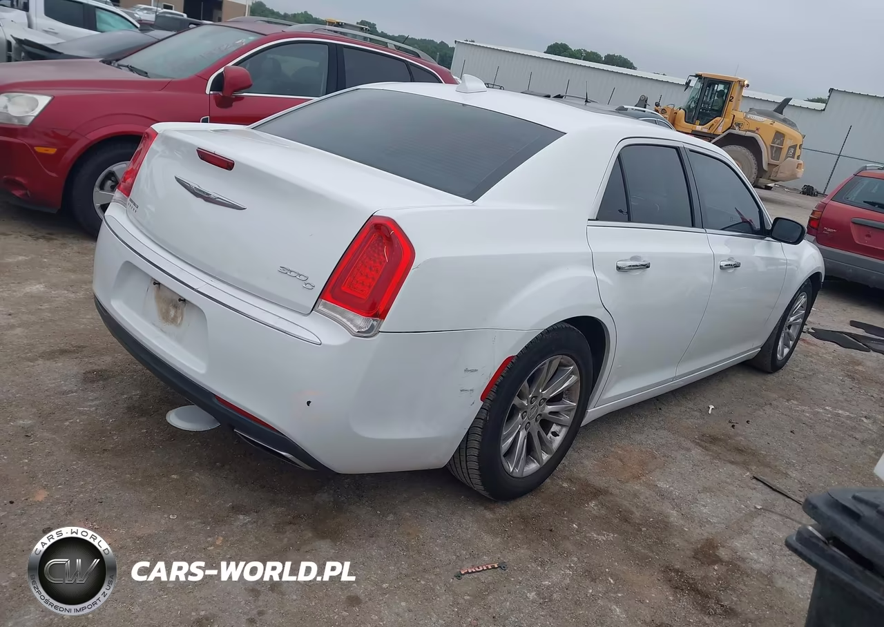 2015 Chrysler 300C VIN:2C3CCAEG7FH792222 - 4