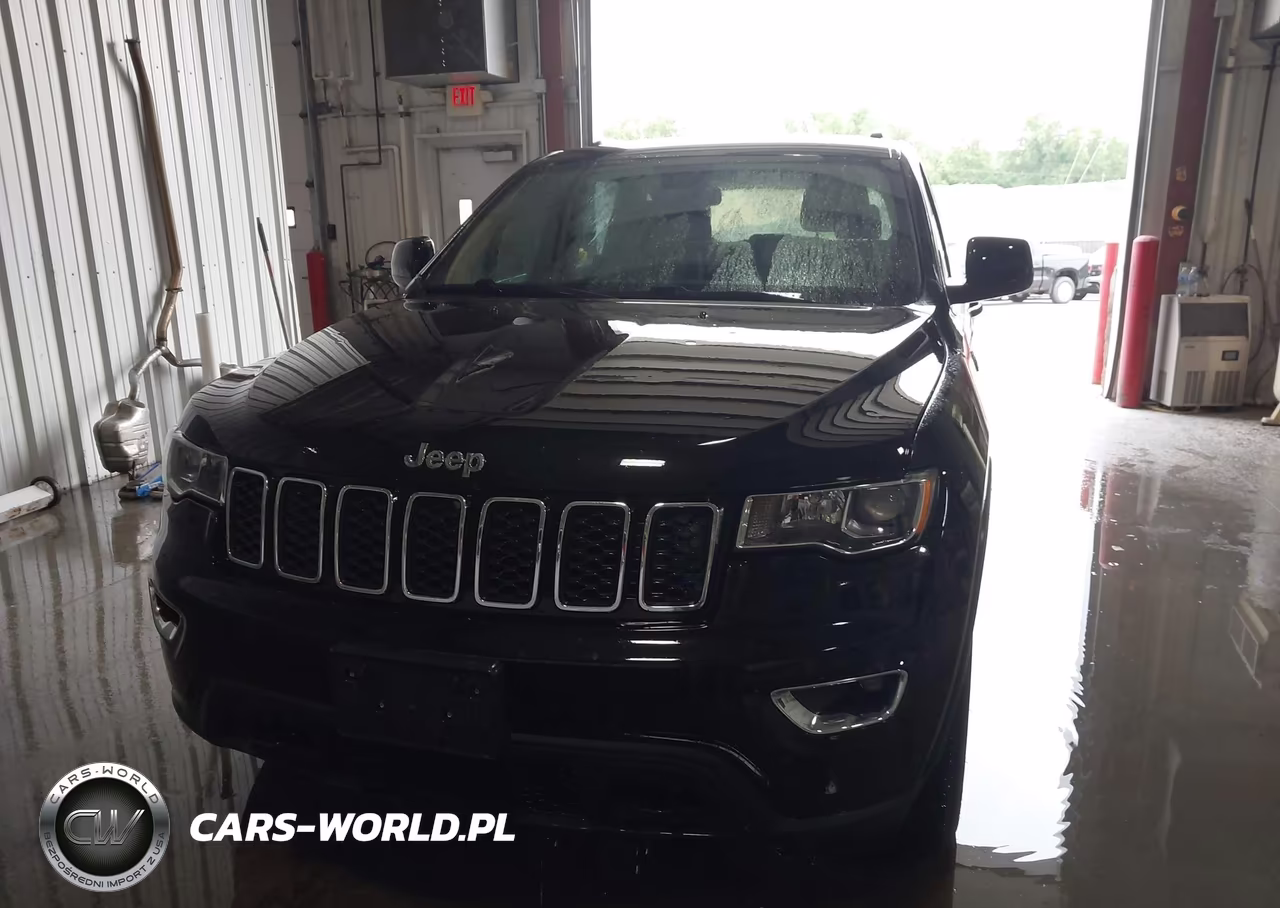 2018 Jeep Grand Cherokee Altitude 4X4-Laredo 4X4-Laredo E 4X4-Upland 4X4 VIN:1C4RJFAG5JC177467 - 17