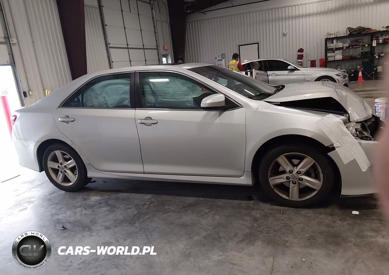 2014 Toyota Camry Se VIN:4T1BF1FK9EU390260 - 13