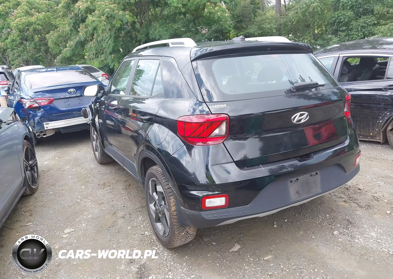 2023 Hyundai Venue Sel VIN:KMHRC8A32PU213469 - 3