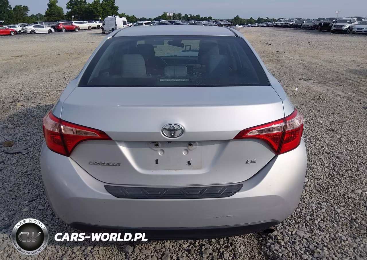 2018 Toyota Corolla Le VIN:2T1BURHE2JC964897 - 17