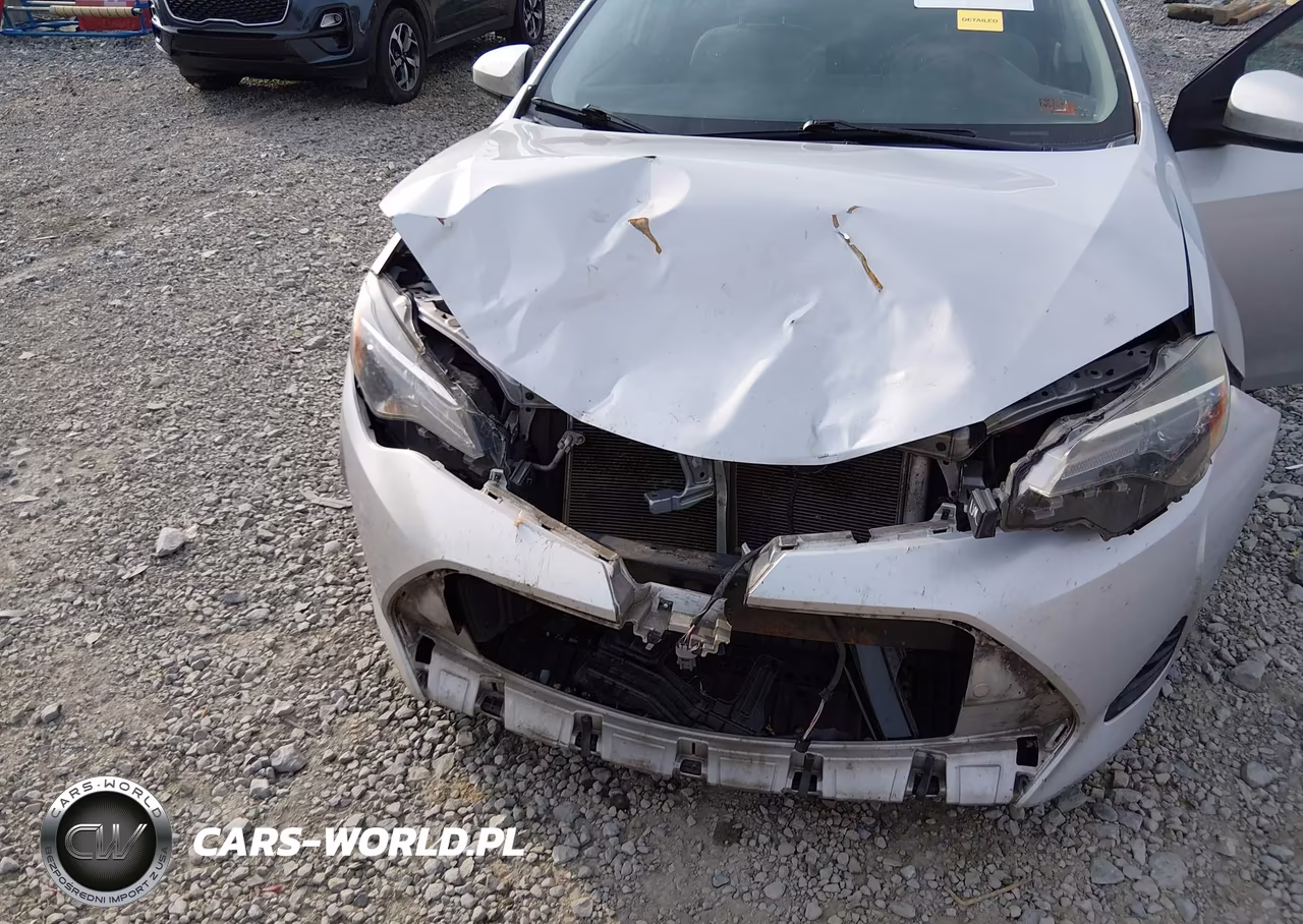 2018 Toyota Corolla Le VIN:2T1BURHE2JC964897 - 6