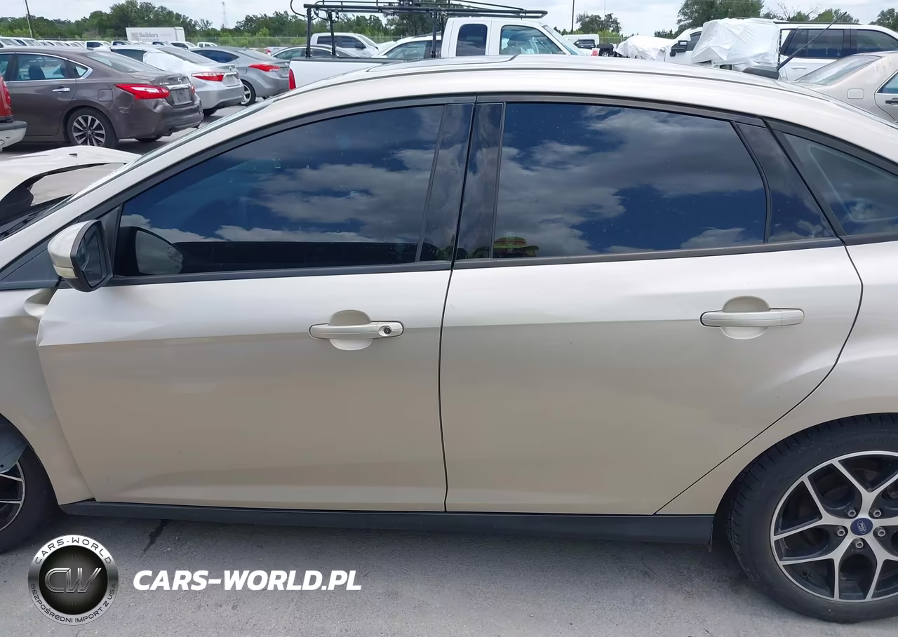 2018 Ford Focus Sel VIN:1FADP3H26JL220933 - 15