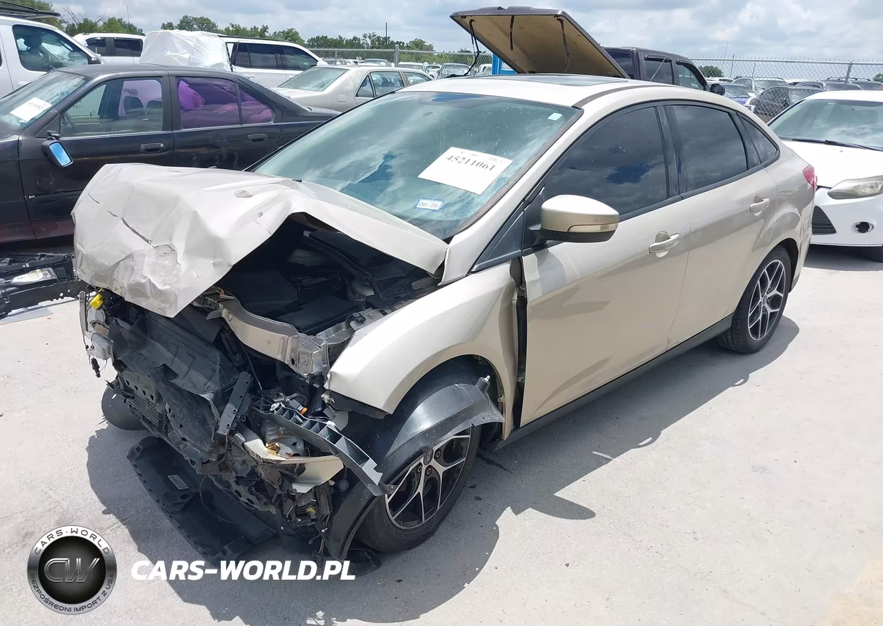 2018 Ford Focus Sel VIN:1FADP3H26JL220933 - 2
