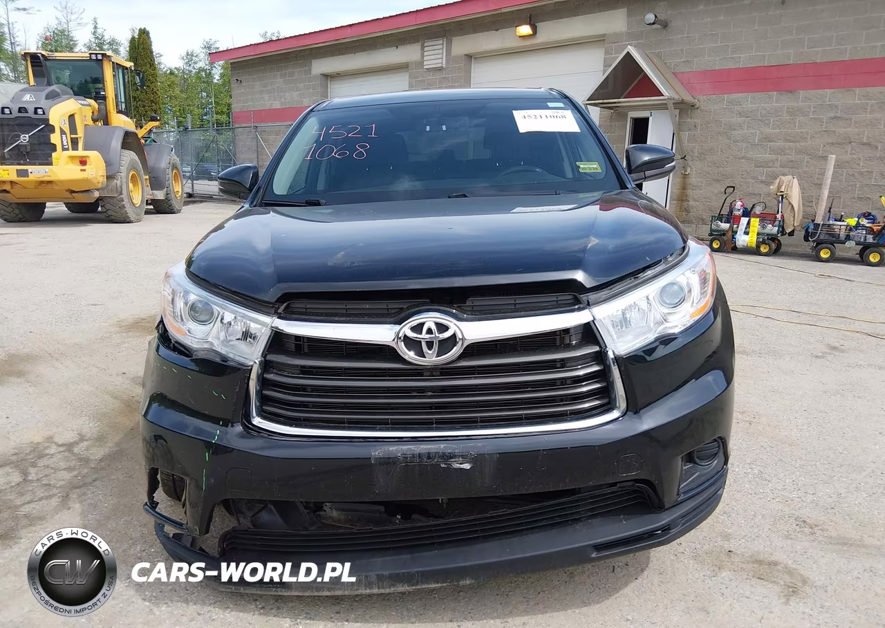 2015 Toyota Highlander Le V6 VIN:5TDBKRFH6FS096243 - 12