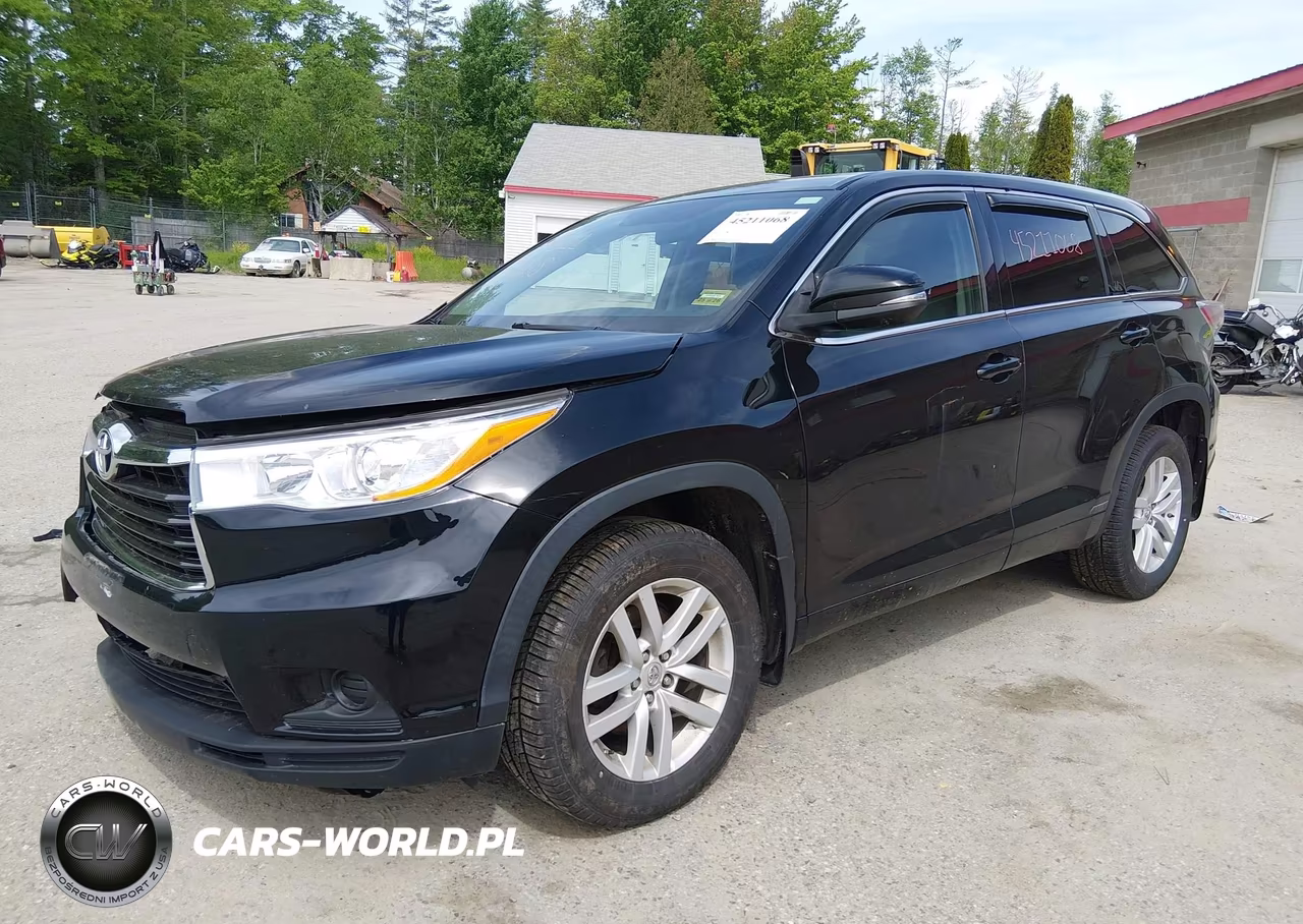 2015 Toyota Highlander Le V6 VIN:5TDBKRFH6FS096243 - 2