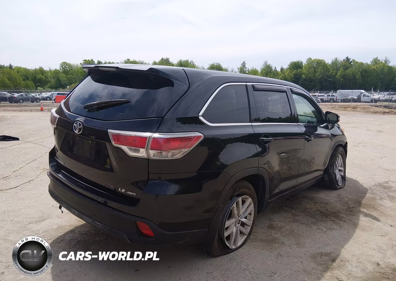 2015 Toyota Highlander Le V6 VIN:5TDBKRFH6FS096243 - 20