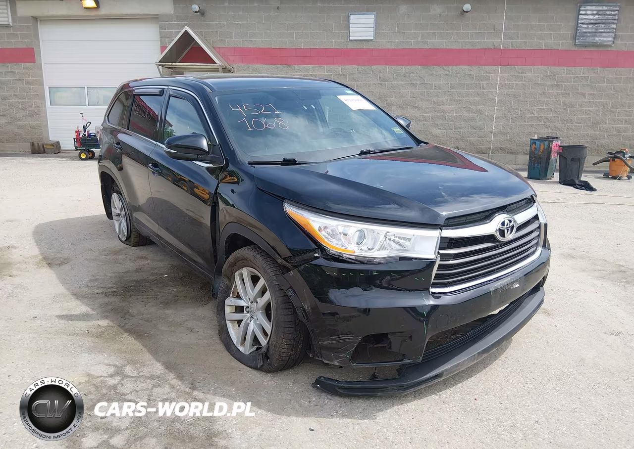 2015 Toyota Highlander Le V6 VIN:5TDBKRFH6FS096243 - 6