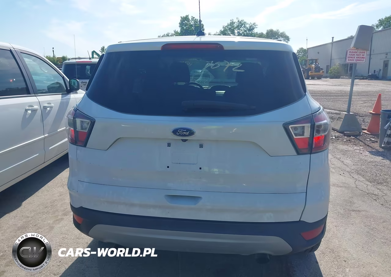 2017 Ford Escape Se VIN:1FMCU9GD9HUB03478 - 15