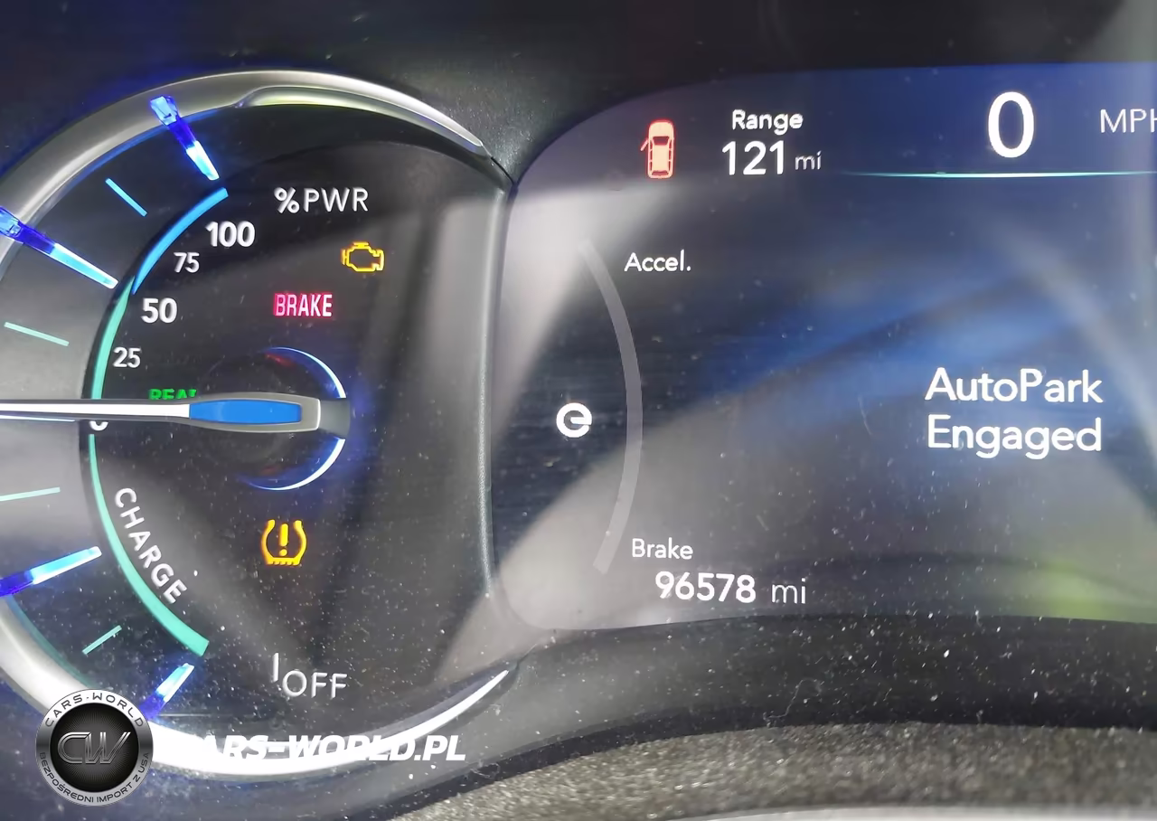 2023 Chrysler Pacifica Hybrid Touring L VIN:2C4RC1L78PR541102 - 16