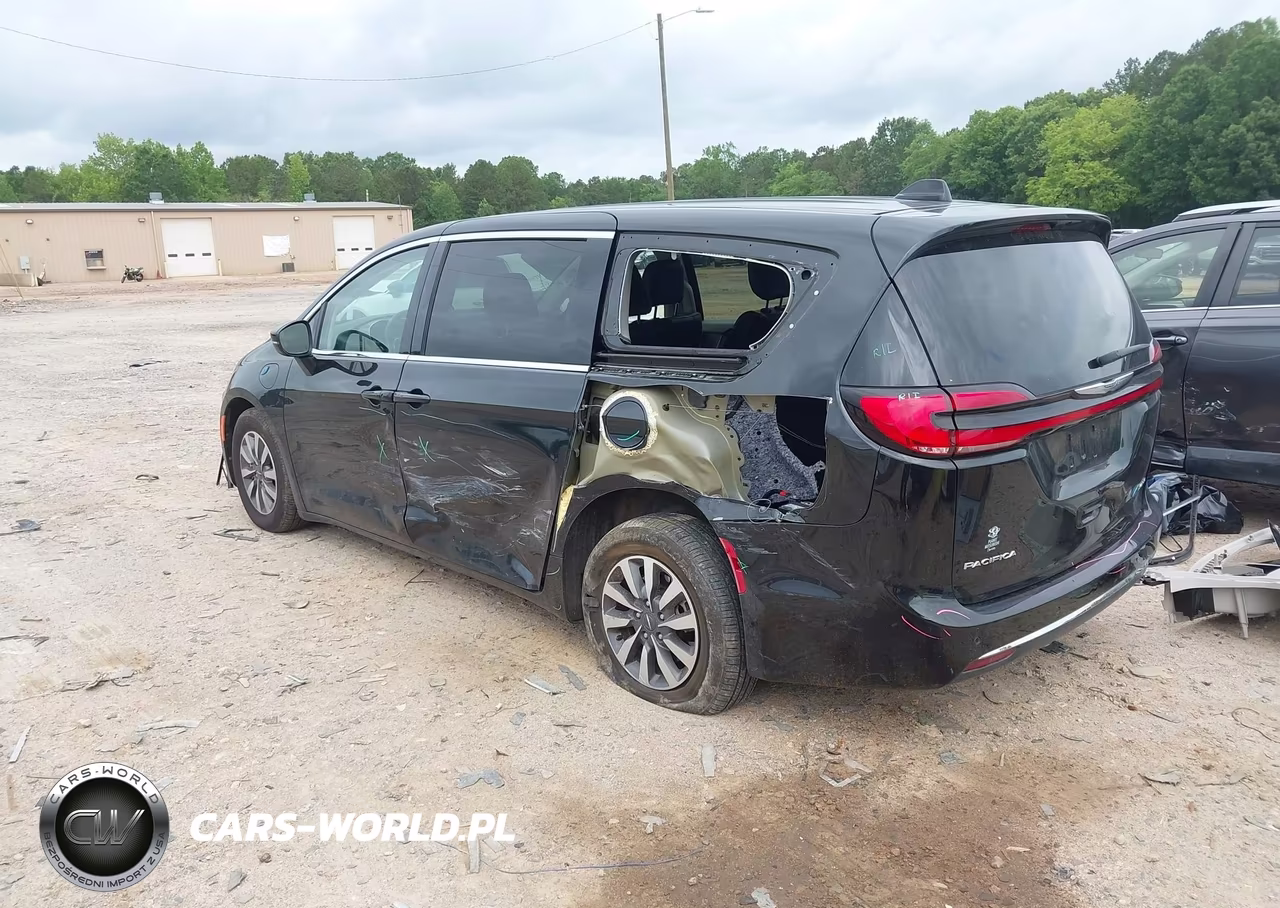 2023 Chrysler Pacifica Hybrid Touring L VIN:2C4RC1L78PR541102 - 3