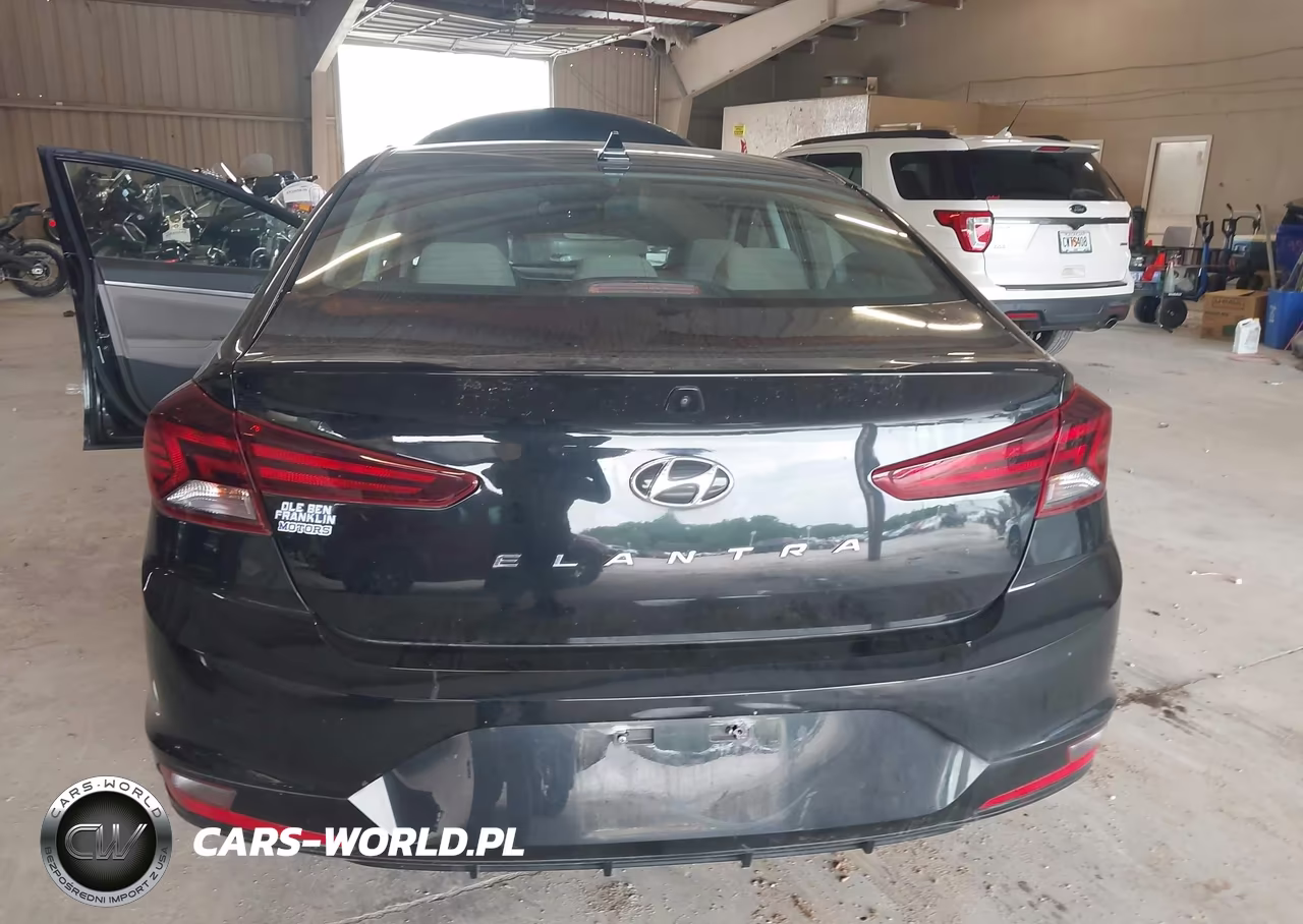 2020 Hyundai Elantra Sel VIN:5NPD84LF2LH556870 - 16