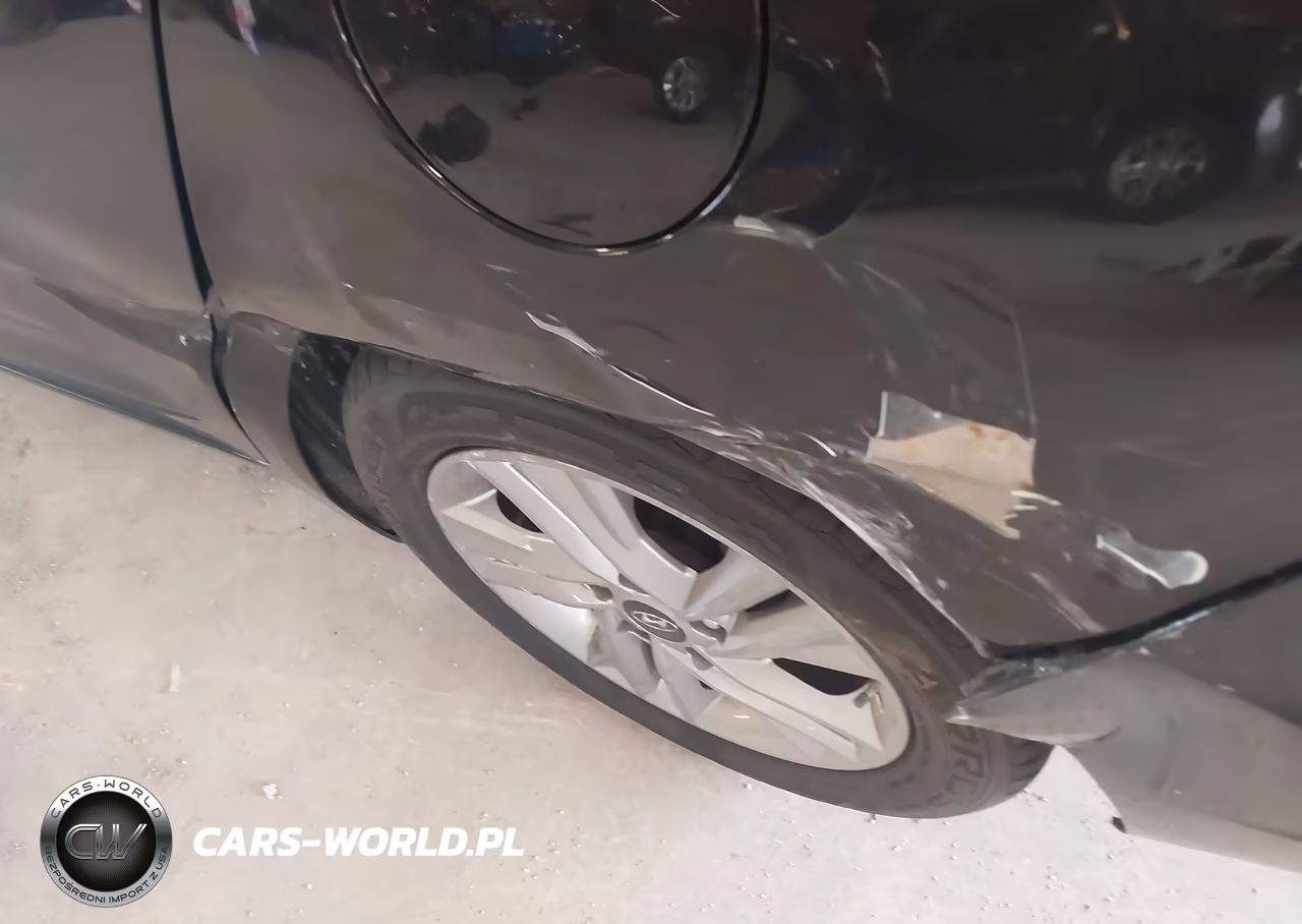 2020 Hyundai Elantra Sel VIN:5NPD84LF2LH556870 - 17