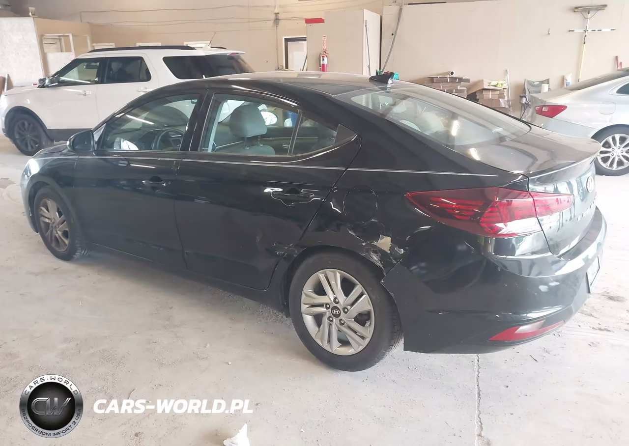2020 Hyundai Elantra Sel VIN:5NPD84LF2LH556870 - 3