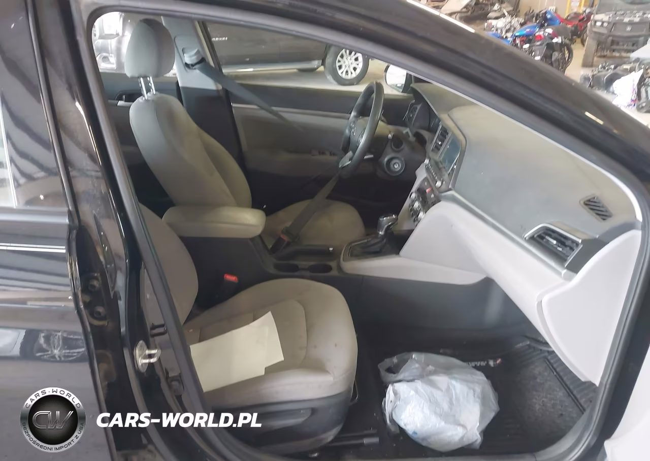 2020 Hyundai Elantra Sel VIN:5NPD84LF2LH556870 - 5