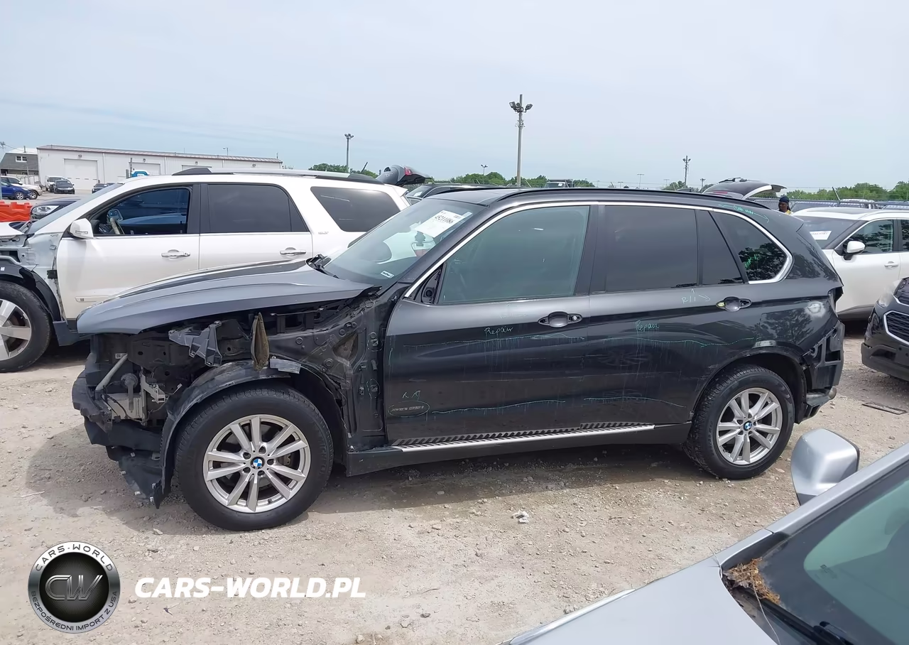 2015 BMW X5 xDrive35I VIN:5UXKR0C5XF0K62783 - 14