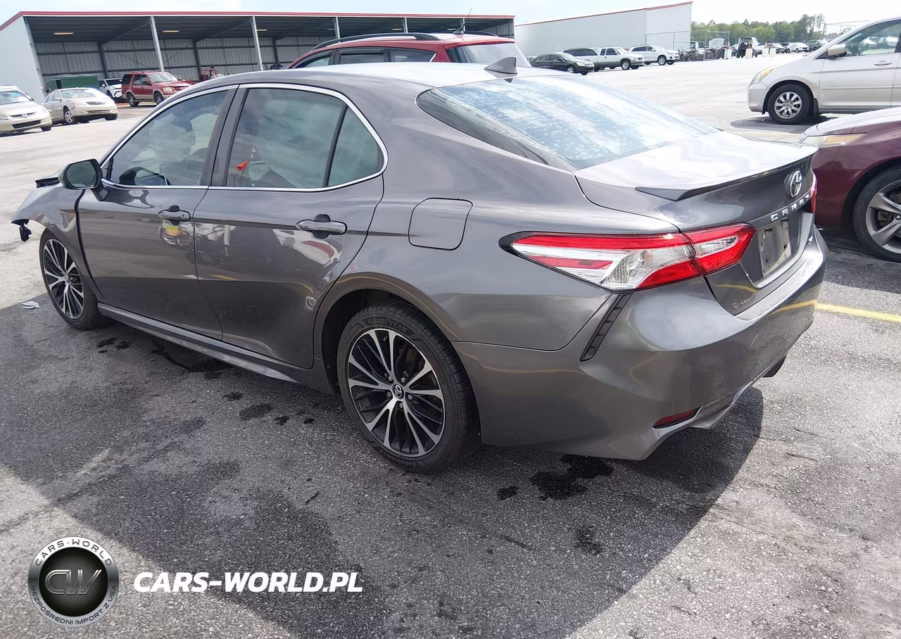 2020 Toyota Camry Se VIN:4T1G11AK1LU873721 - 3