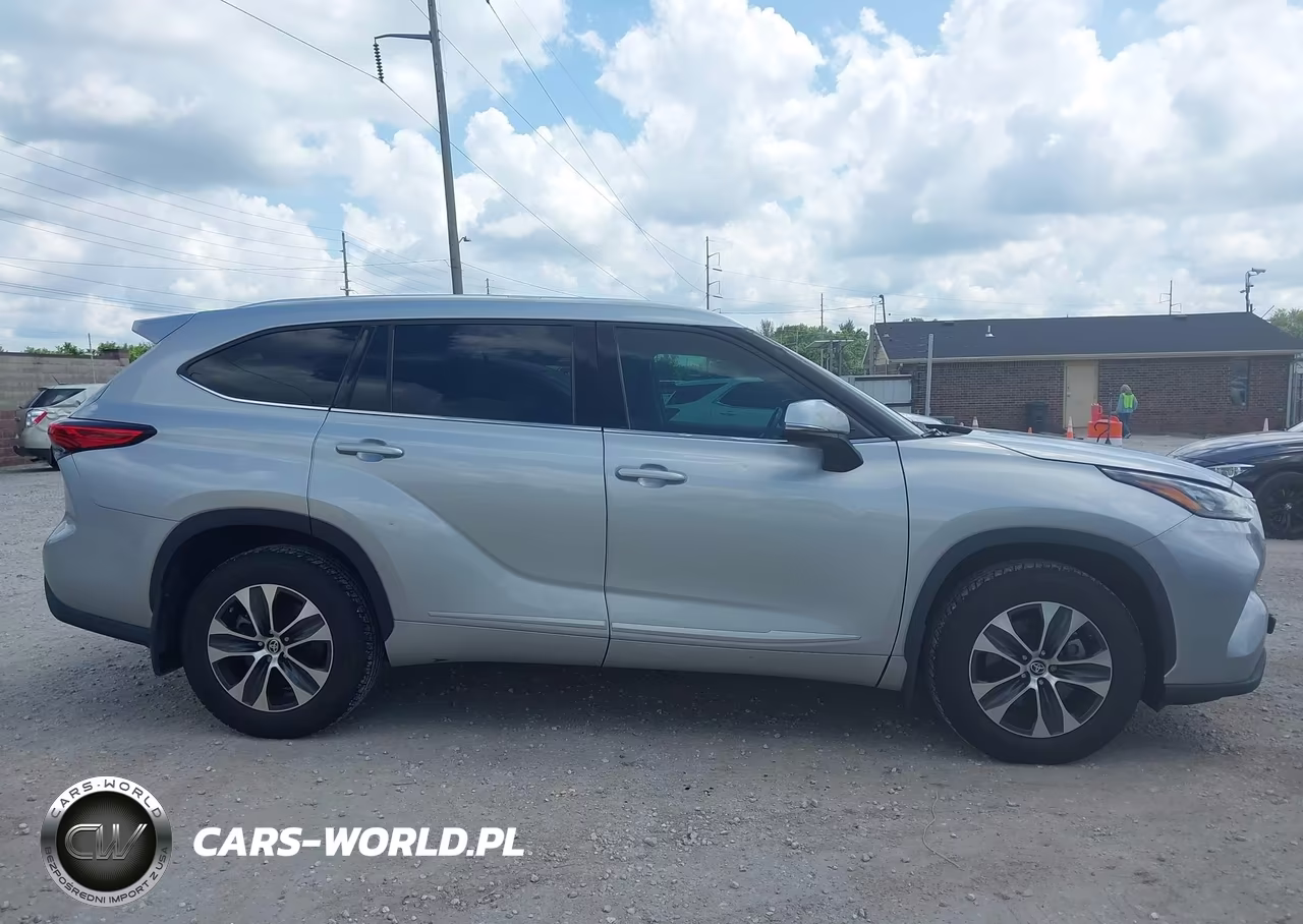2020 Toyota Highlander Xle VIN:5TDGZRBH2LS501999 - 13